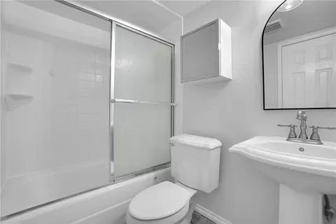 Bath - 2956 Haddonfield, Fullerton, CA 92831 photo 3 of 3