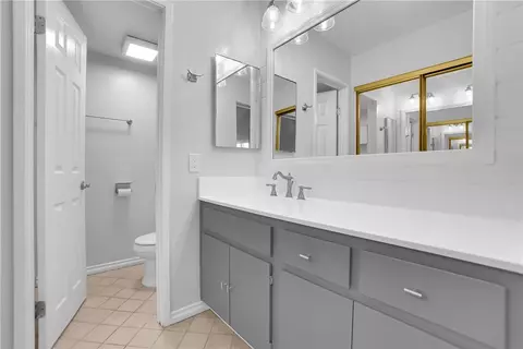 Bath - 2956 Haddonfield, Fullerton, CA 92831 photo 1 of 3