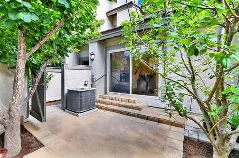 10 Evening Shadow, Irvine, CA 92603 photo 4