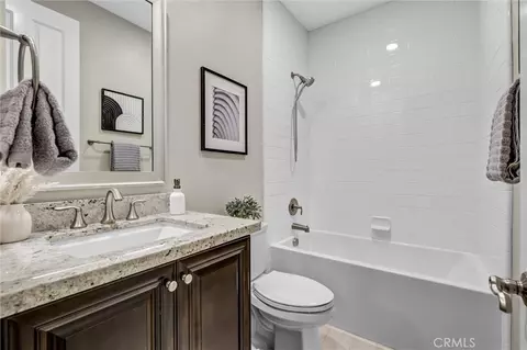 Bath - 105 Rake, Irvine, CA 92618 photo 5 of 6