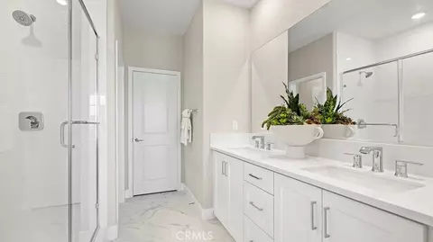 Bath - 804 Sonia, Irvine, CA 92618 photo 2 of 4