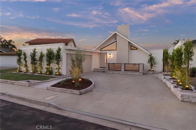 1788 Hawaii Cir, Costa Mesa, CA 92626