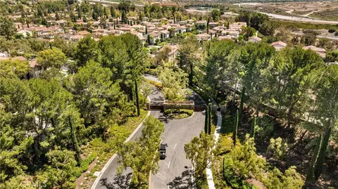 View/Area - 22 Arborside, Irvine, CA 92603 photo 8 of 12