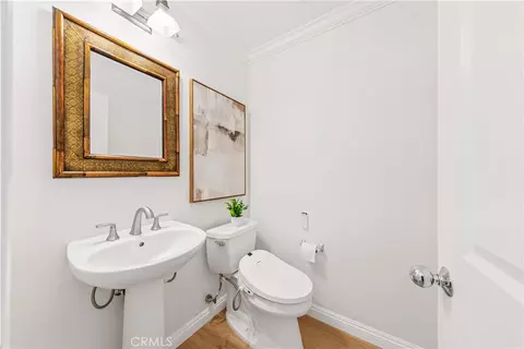 Bath - 22 Arborside, Irvine, CA 92603 photo 1 of 4