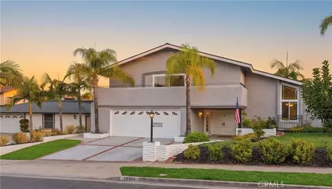 25501 Classic Dr, Mission Viejo, CA 92691