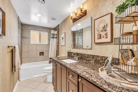 Bath - 2603 E Coolidge, Orange, CA 92867 photo 3 of 3