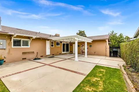 Exterior - 2603 E Coolidge, Orange, CA 92867 photo 5 of 6
