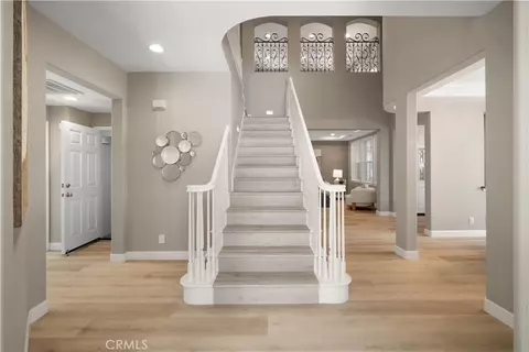 Entry Way - 9 Modesto, Irvine, CA 92602 photo 4 of 8