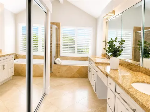 Bath - 6 Cannes, Irvine, CA 92614 photo 4 of 5