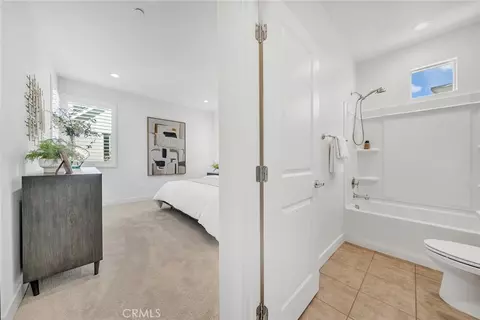 Entry Way - 115 Masterpiece, Irvine, CA 92618 photo 6 of 10