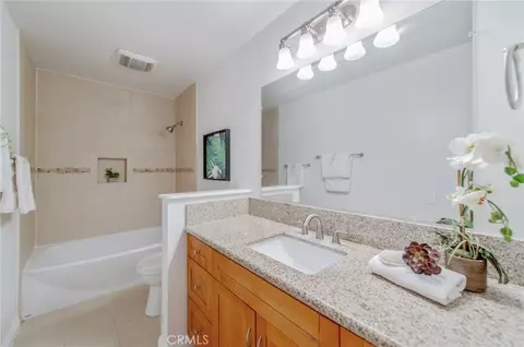 Bath - 44 Fallbrook, Irvine, CA 92604 photo 1 of 3