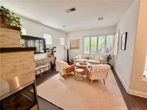 Other - 330 Ultimo Ave, Long Beach, CA 90814 photo 1 of 4