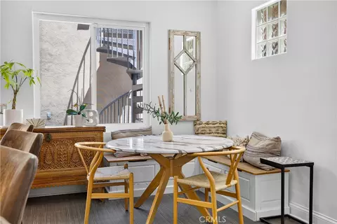 Dining - 330 Ultimo Ave, Long Beach, CA 90814 photo 3 of 4
