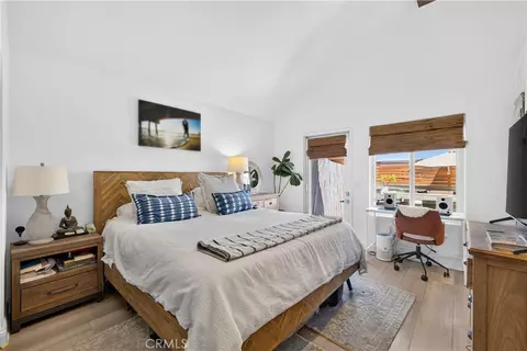 Bedroom - 330 Ultimo Ave, Long Beach, CA 90814 photo 1 of 6