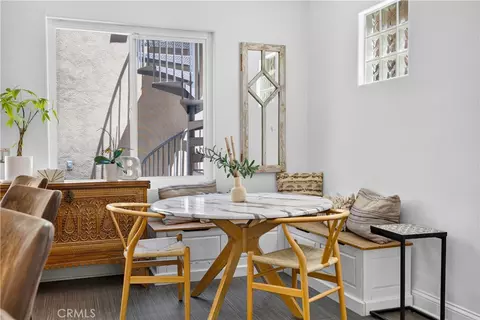 Dining - 330 Ultimo Ave, Long Beach, CA 90814 photo 4 of 5