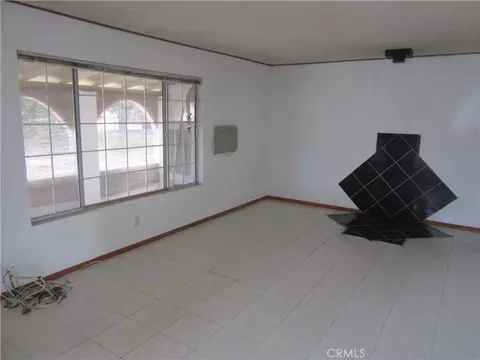 11540 5th, Hesperia, CA 92345 photo 6