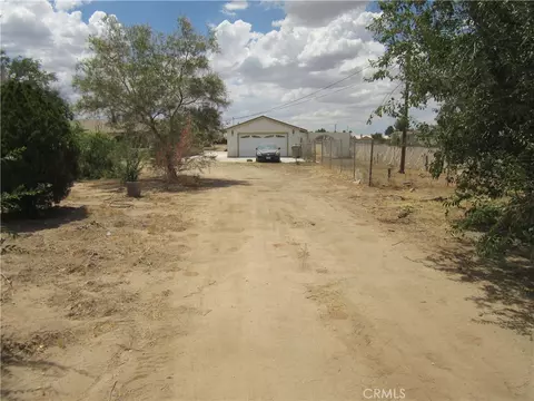 11540 5th, Hesperia, CA 92345 photo 4