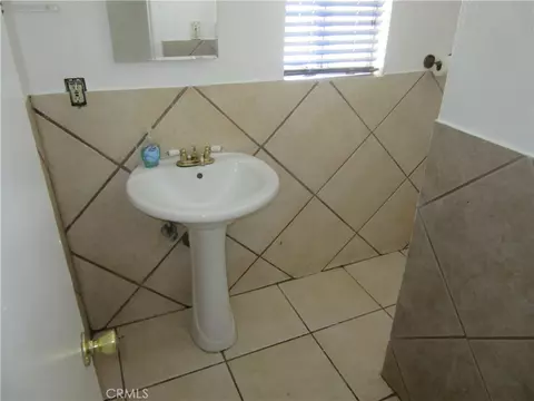 11540 5th, Hesperia, CA 92345 photo 18