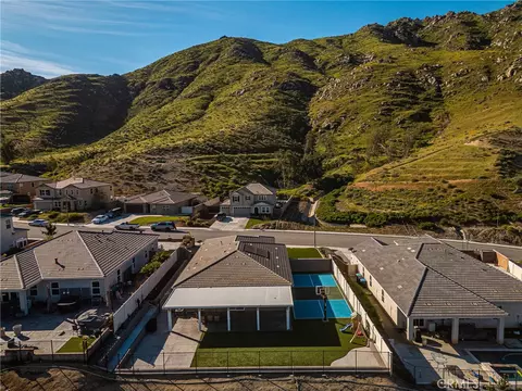 View/Area - 20996 Mountain Gate Dr, Riverside, CA 92507 photo 2 of 10