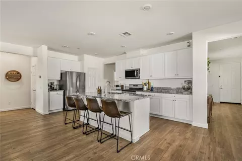 Kitchen - 20996 Mountain Gate Dr, Riverside, CA 92507 photo 4 of 5