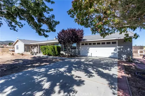 8650 Cowberry, Phelan, CA 92371 photo 4