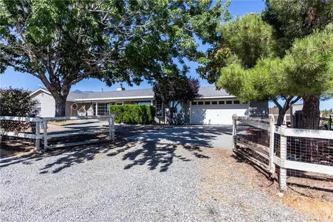8650 Cowberry, Phelan, CA 92371 photo 5