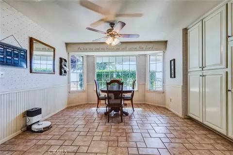 Dining - 8650 Cowberry Rd, Phelan, CA 92371 photo 5 of 5