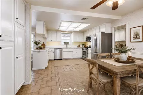 Kitchen - 8650 Cowberry Rd, Phelan, CA 92371 photo 4 of 9