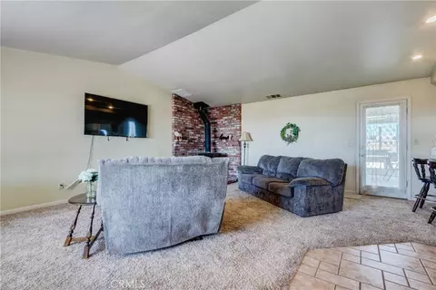 8650 Cowberry, Phelan, CA 92371 photo 12