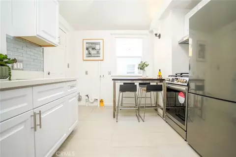 Kitchen - 38 Dudley Ave, Venice, CA 90291 photo 3 of 4