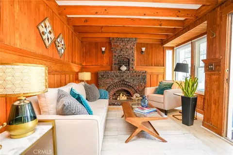 Living - 38 Dudley Ave, Venice, CA 90291 photo 4 of 4
