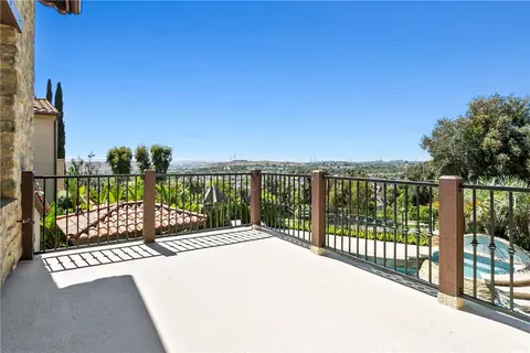 Exterior - 7 Kent Ct, Ladera Ranch, CA 92694 photo 5 of 7