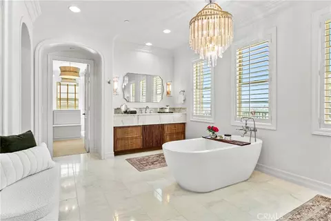 Bath - 7 Kent Ct, Ladera Ranch, CA 92694 photo 3 of 6