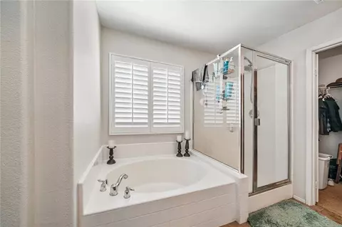 Bath - 1102 Alexis, Redlands, CA 92374 photo 3 of 3