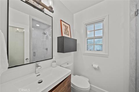 Bath - 6951 Chisholm, Van Nuys, CA 91406 photo 1 of 6