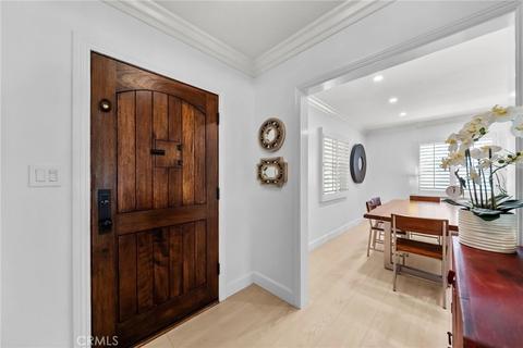 Entry Way - 6951 Chisholm, Van Nuys, CA 91406 photo 2 of 4