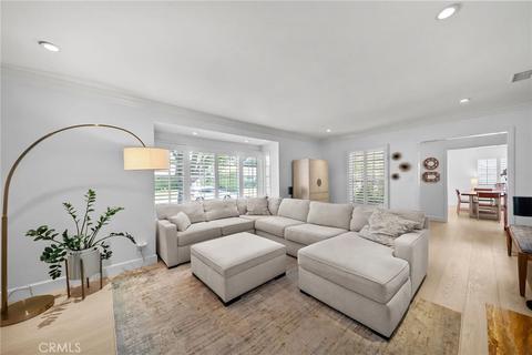Living - 6951 Chisholm, Van Nuys, CA 91406 photo 3 of 5