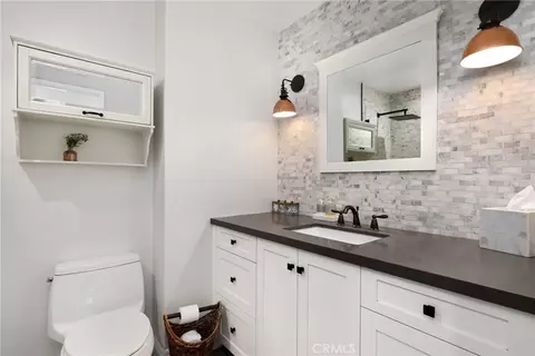 Bath - 938 Cobb Ave, Placentia, CA 92870 photo 3 of 3
