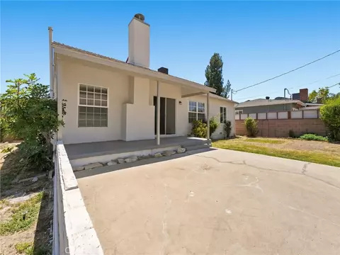 Exterior - 7355 Donna Ave, Reseda, CA 91335 photo 4 of 7