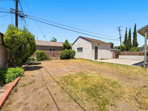 Exterior - 7355 Donna Ave, Reseda, CA 91335 photo 6 of 7