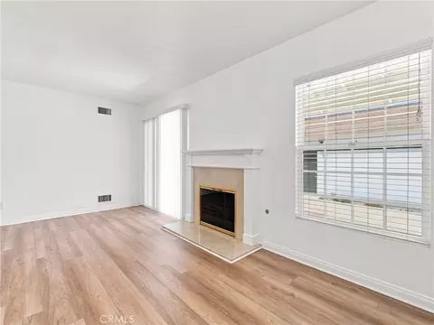 Living - 7355 Donna Ave, Reseda, CA 91335 photo 2 of 4