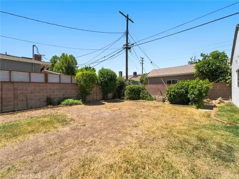 Exterior - 7355 Donna Ave, Reseda, CA 91335 photo 5 of 7