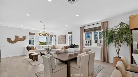 Dining - 500 Park Dr #21, Carson, CA 90745 photo 2 of 2