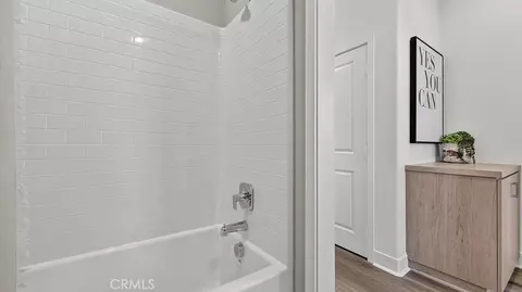 Bath - 500 Park Dr #21, Carson, CA 90745 photo 4 of 4