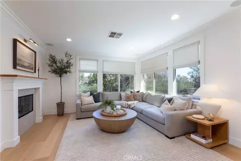 Living - 32 Reston Way, Ladera Ranch, CA 92694 photo 2 of 4