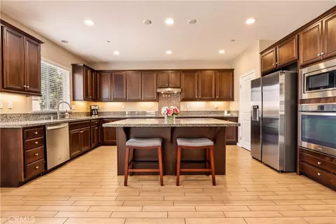 Kitchen - 44228 Nighthawk, Temecula, CA 92592 photo 1 of 3