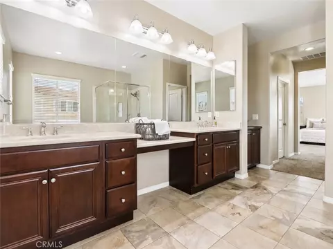 Bath - 44228 Nighthawk, Temecula, CA 92592 photo 2 of 5
