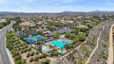 View/Area - 44228 Nighthawk, Temecula, CA 92592 photo 12 of 16