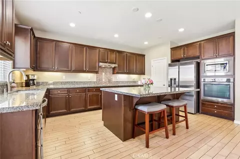 Kitchen - 44228 Nighthawk, Temecula, CA 92592 photo 1 of 3