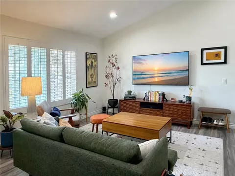 Living - 1637 E 5th St #302, Long Beach, CA 90802 photo 3 of 3